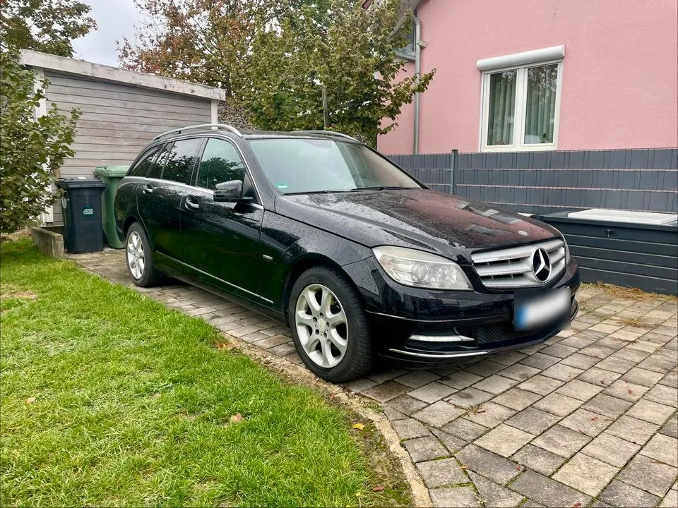 Mercedes-Benz W204