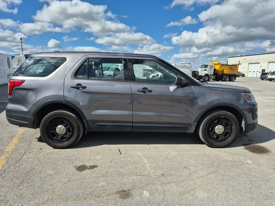 Ford Explorer 2019 photo 4