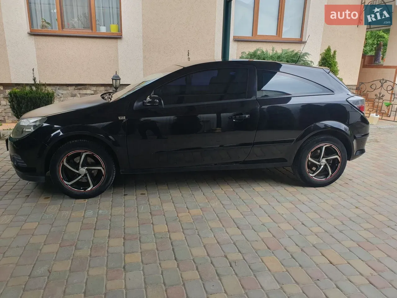 Opel Astra Gtc 2008 photo 4