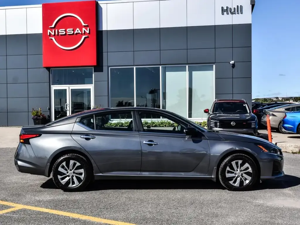 Nissan Altima 2024 photo 3