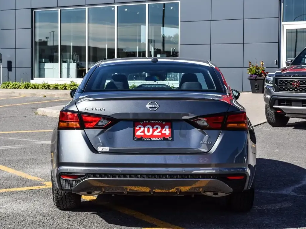Nissan Altima 2024 photo 5