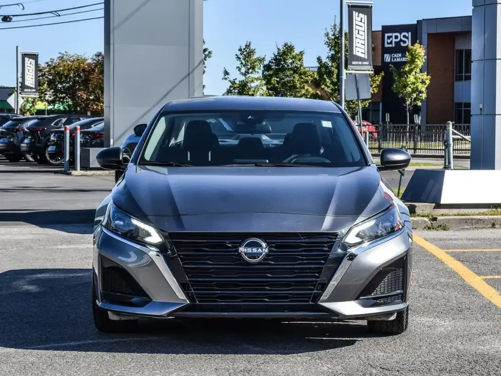 Nissan Altima 2024 photo 2