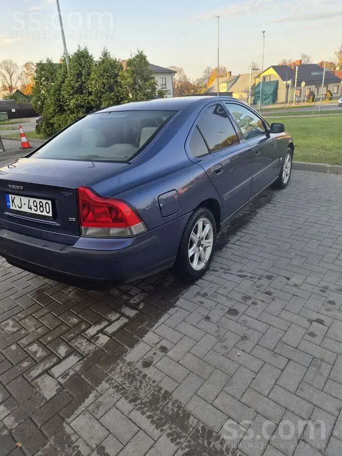 Volvo S60 2004 photo 2