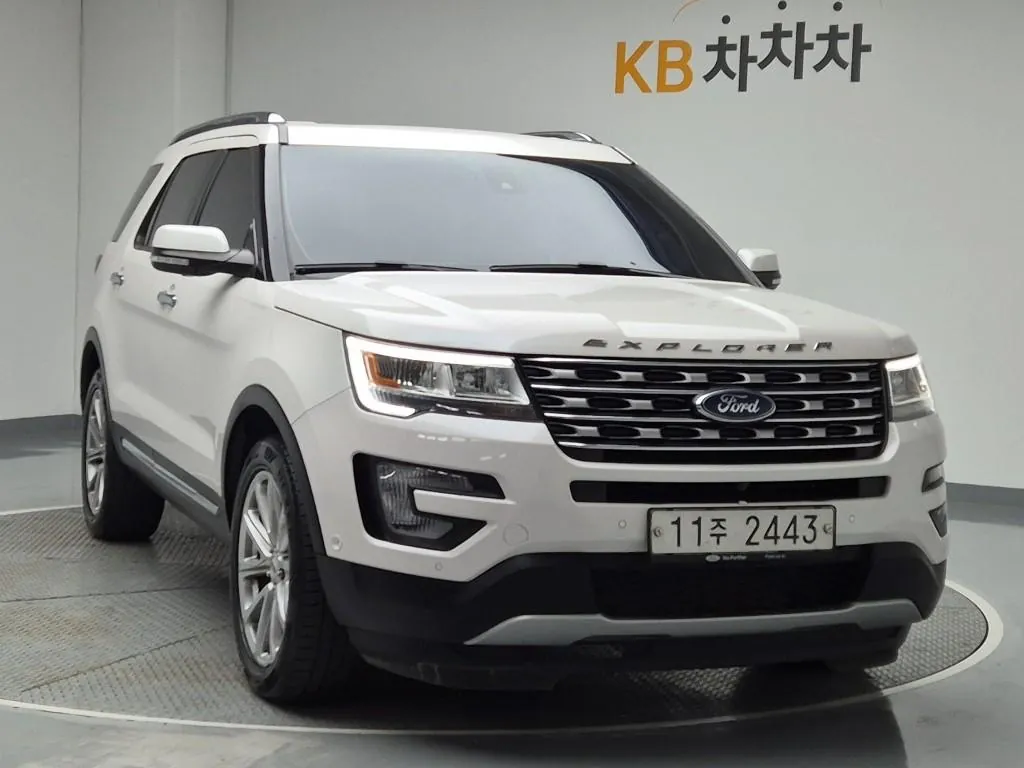 Ford Explorer 2016 photo 4