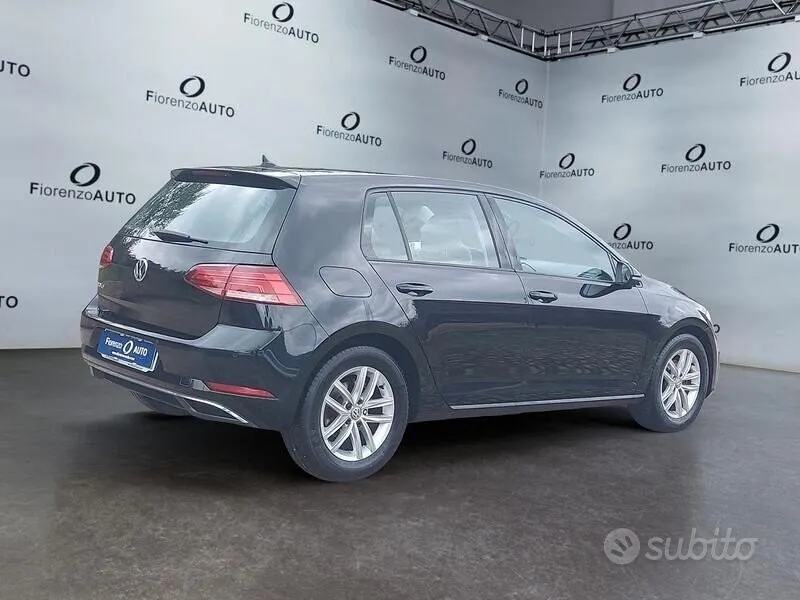 Volkswagen Golf 2019 photo 2