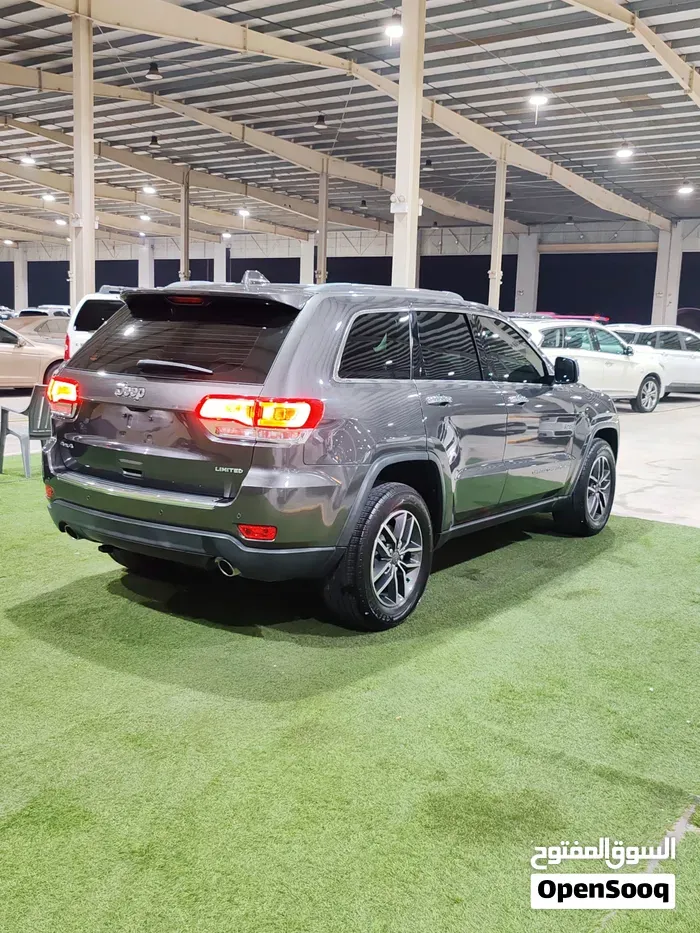 Jeep Grand Cherokee 2019 photo 3