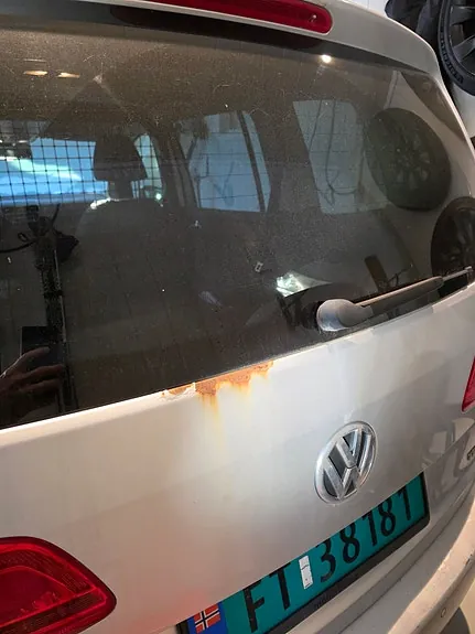 Volkswagen Touran 2012 photo 3