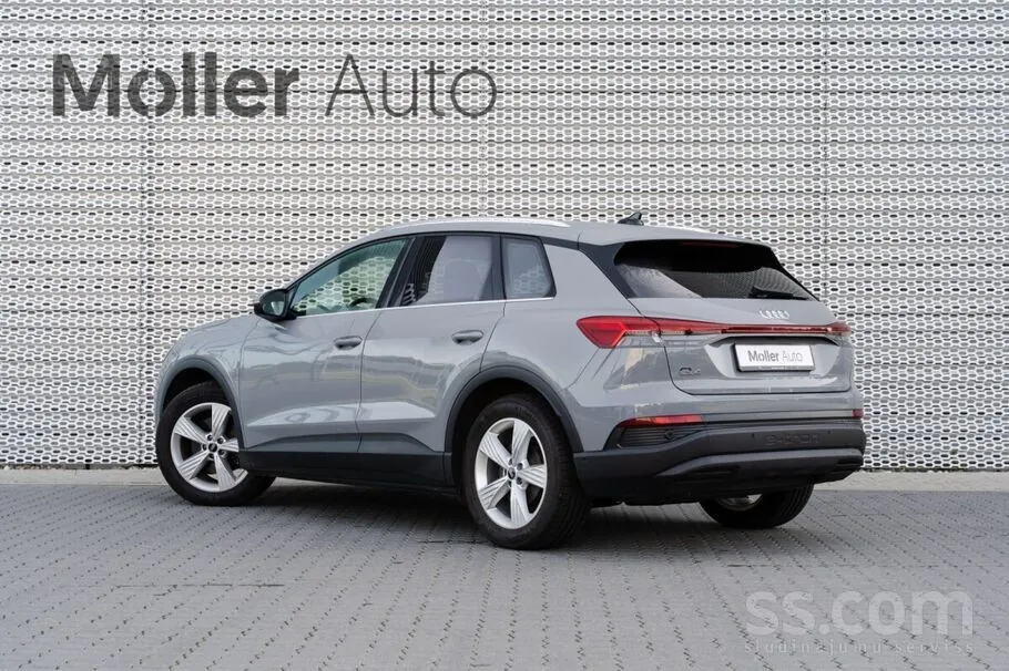 Audi Q4 2022 photo 3