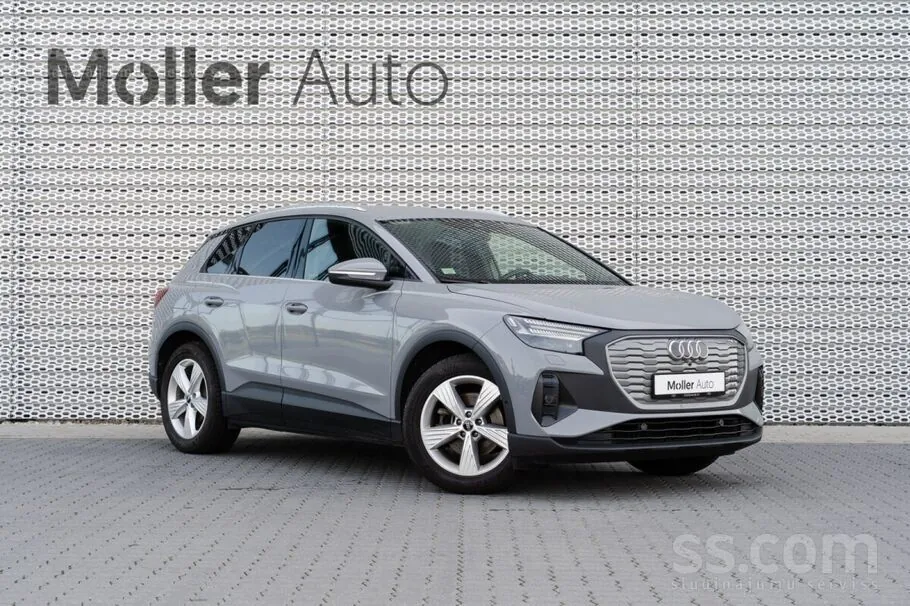 Audi Q4 2022 photo 2