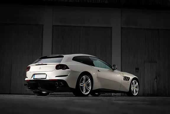 Ferrari Lusso 2019 photo 2