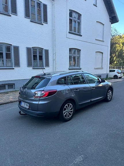 Renault Megane Iii 2012 photo 3