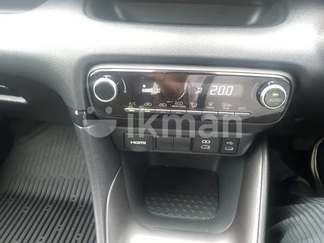 Toyota Yaris 2024 photo 3