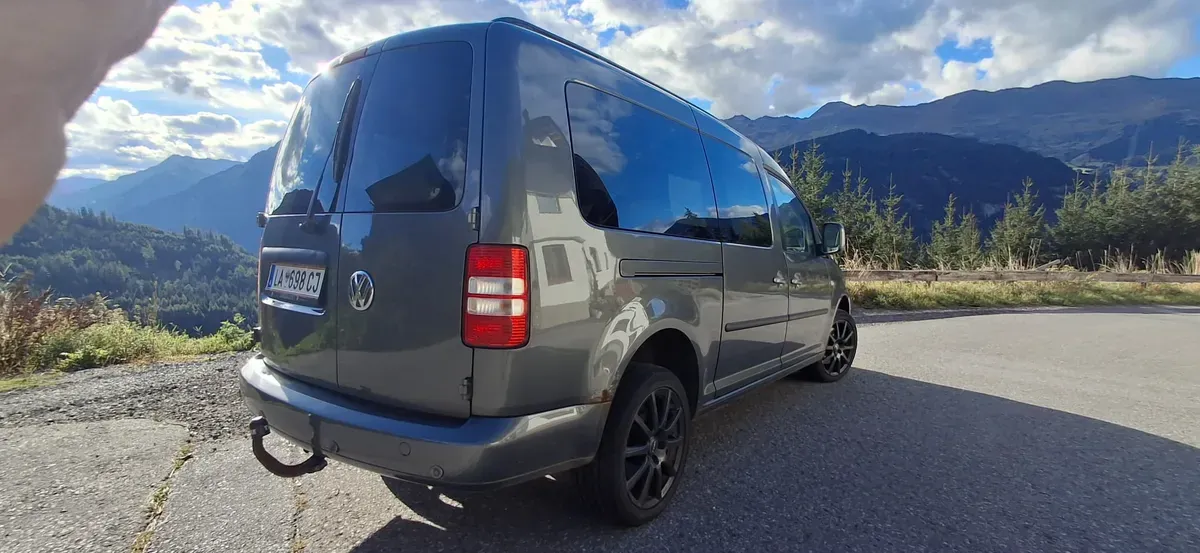 Volkswagen Caddy 2011 photo 3
