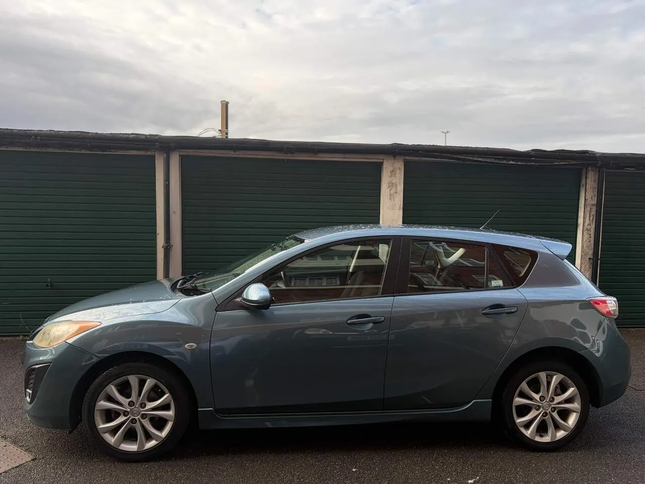 Mazda 3 2010 photo 3
