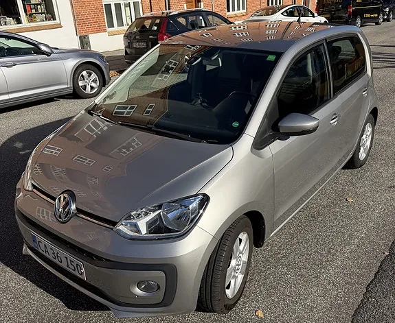 Volkswagen Up 2018 photo 2
