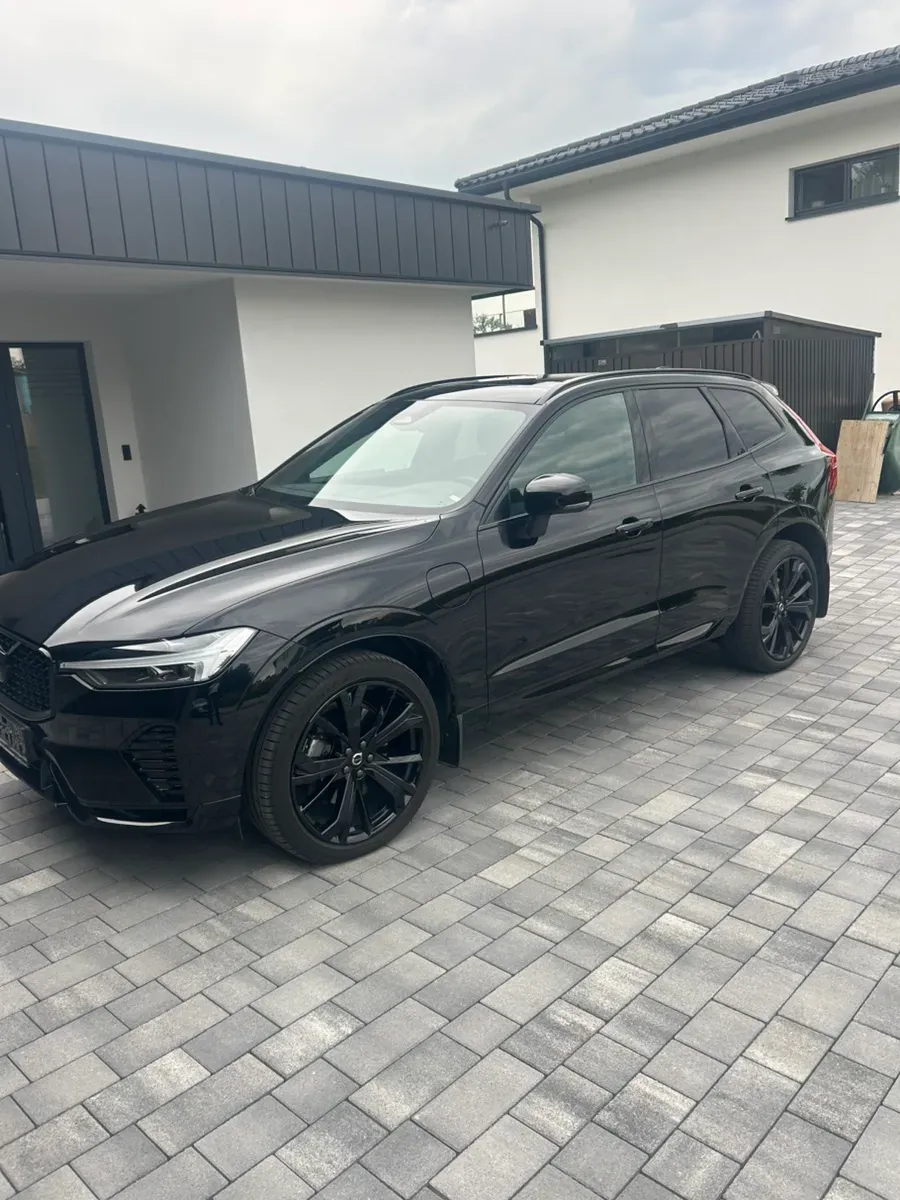 Volvo Xc60 2024 photo 2