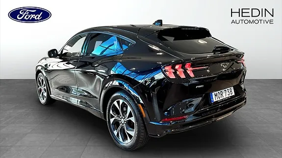 Ford Mustang Mach-E 2021 photo 2