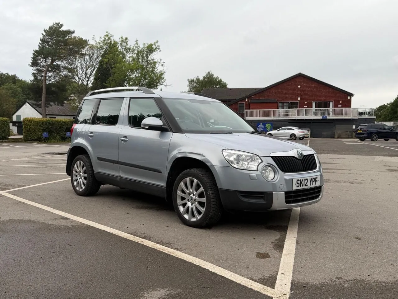 Skoda Yeti 2012 photo 2