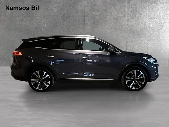 BYD Tang 2024 photo 4