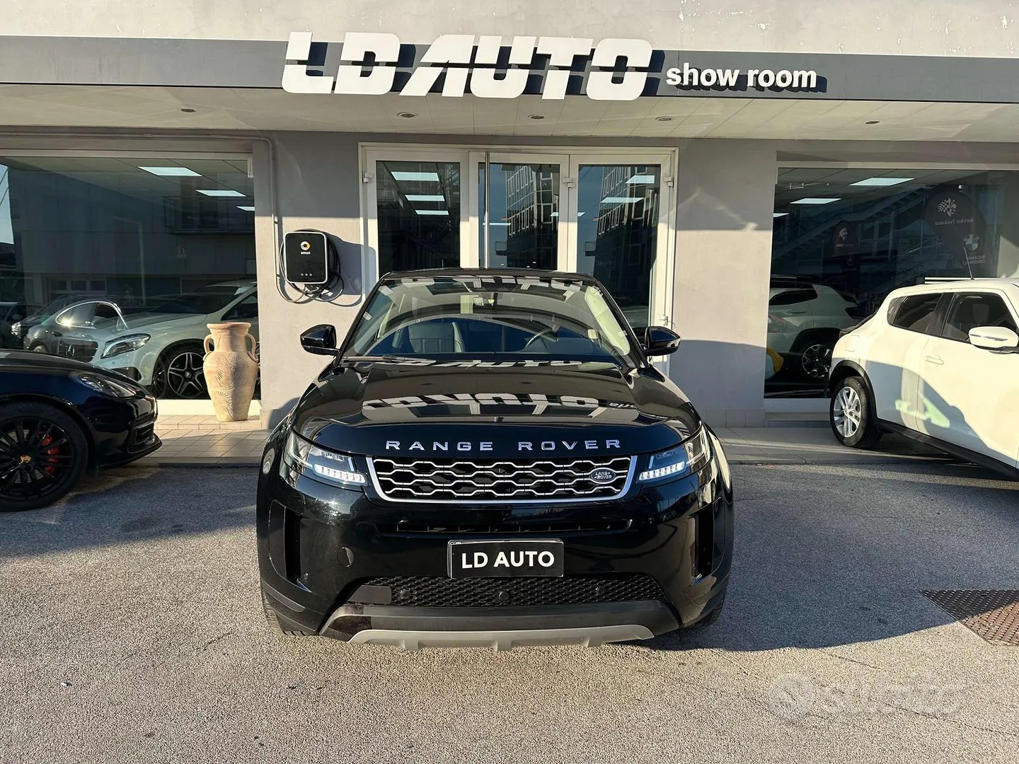 Land Rover Range Rover Evoque 2020 photo 2