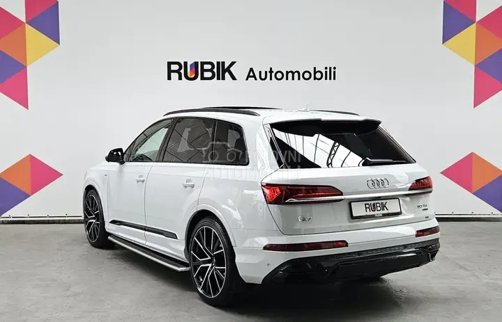 Audi Q7 2020 photo 5