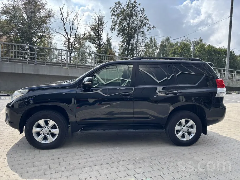 Toyota Land Cruiser 2013 photo 5