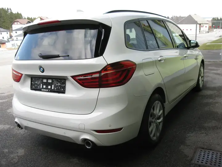 BMW 218 D Gran Tourer 2019 photo 3
