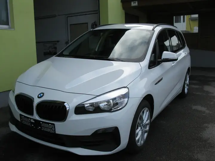 BMW 218 D Gran Tourer 2019 photo 2