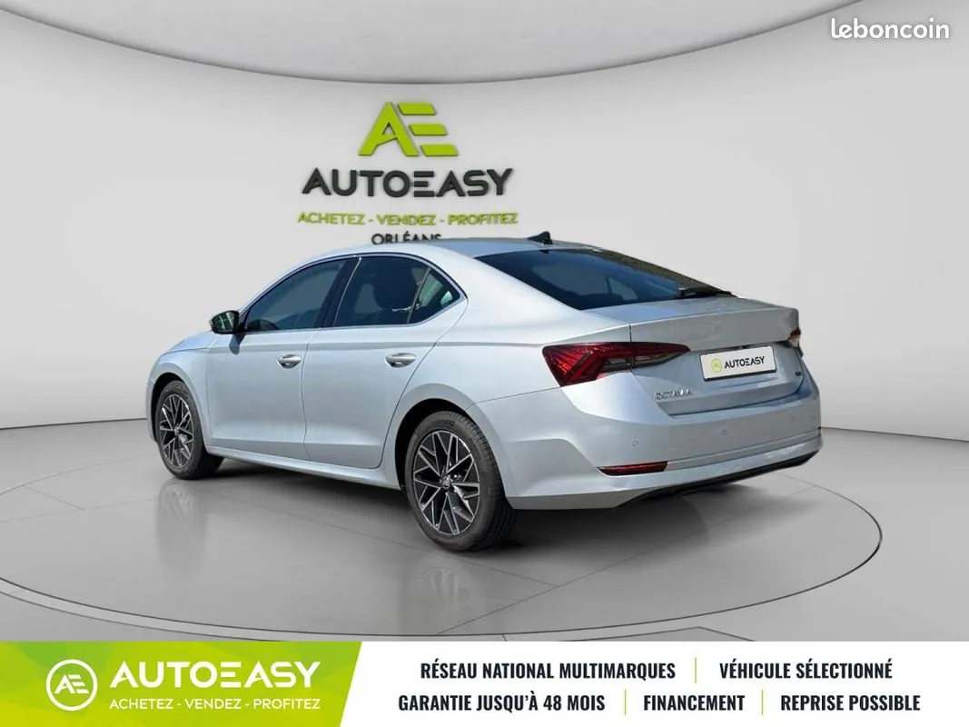 Skoda Octavia 2021 photo 3