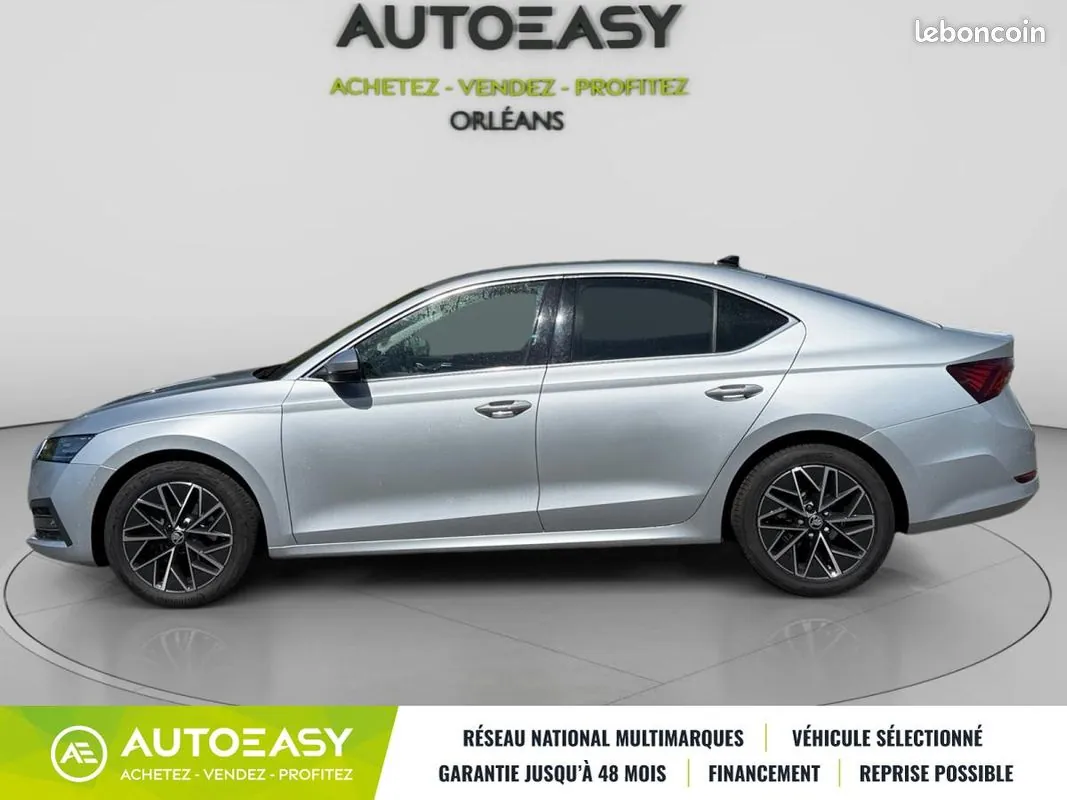 Skoda Octavia 2021 photo 2