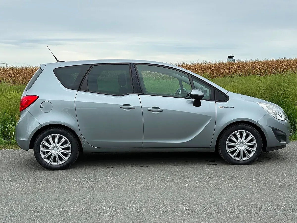 Opel Meriva 2012 photo 3