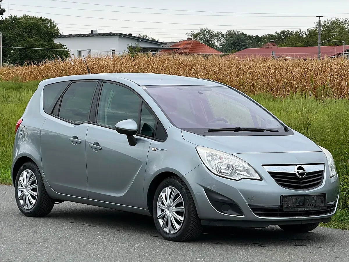 Opel Meriva 2012 photo 2