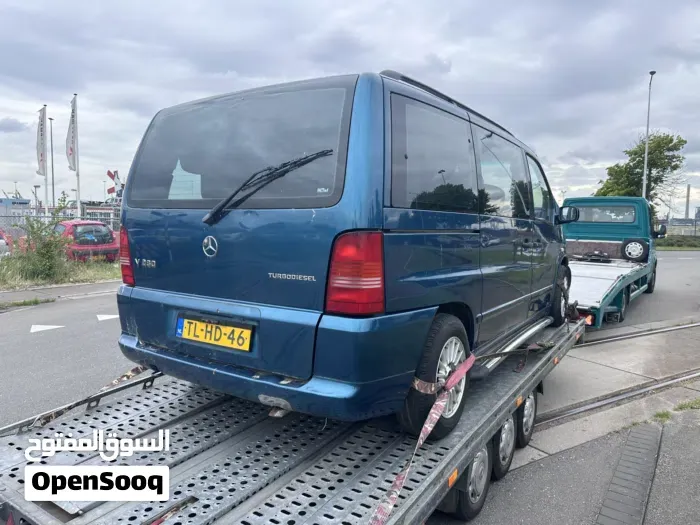 Mercedes-Benz V-Class 1998 photo 2