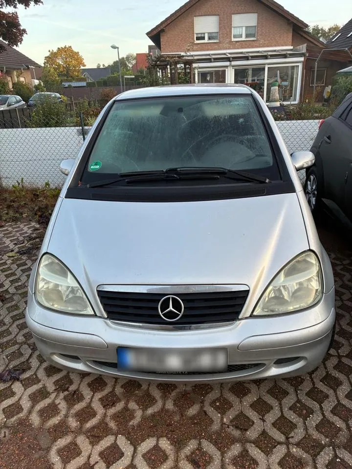 Mercedes-Benz A160