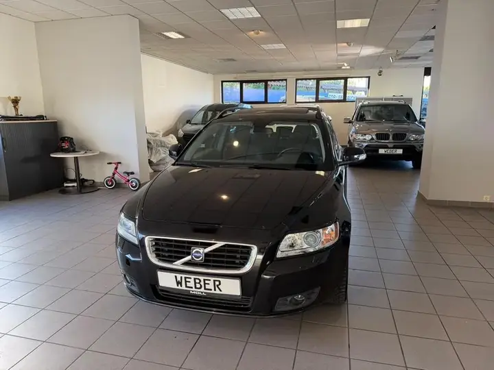 Volvo V50