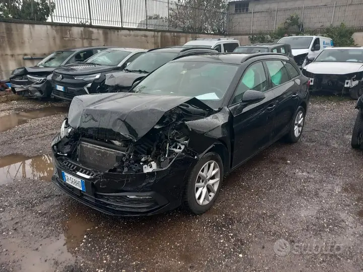 Seat Leon 2023 photo 2