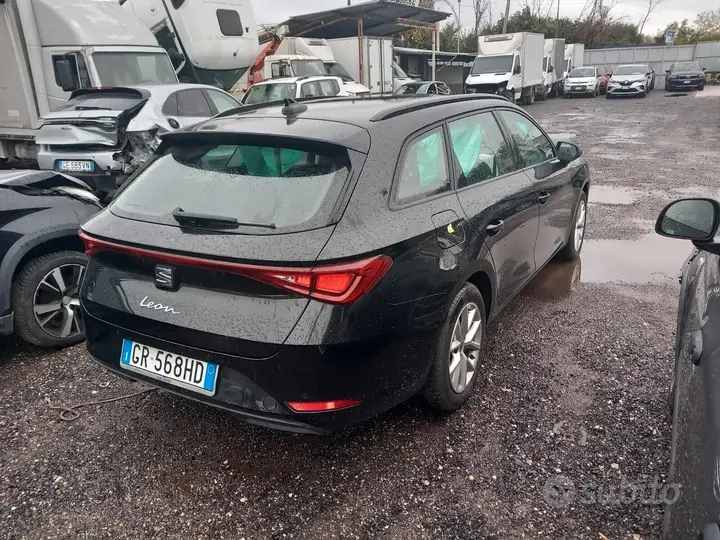 Seat Leon 2023 photo 3