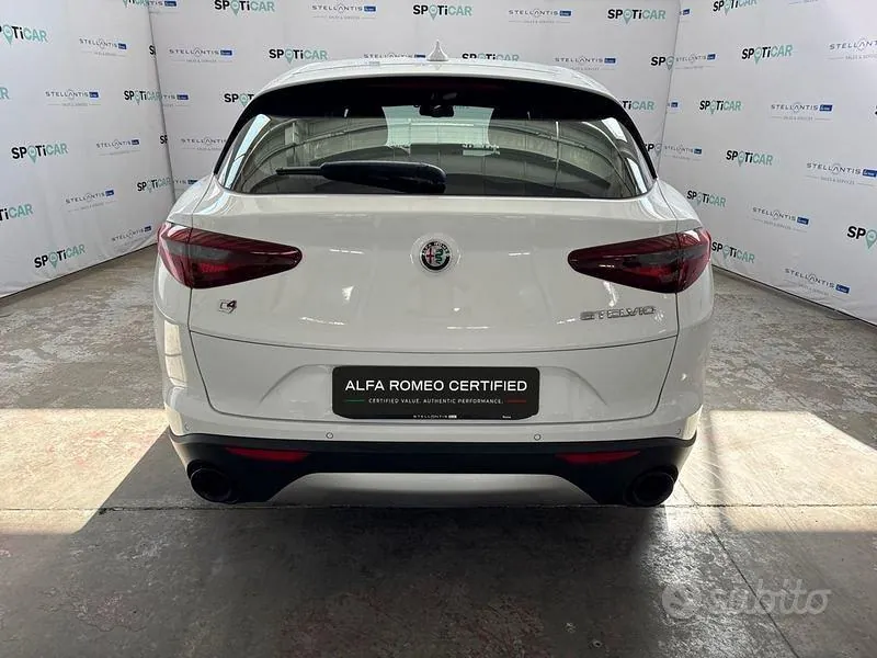 Alfa Romeo Stelvio 2022 photo 4