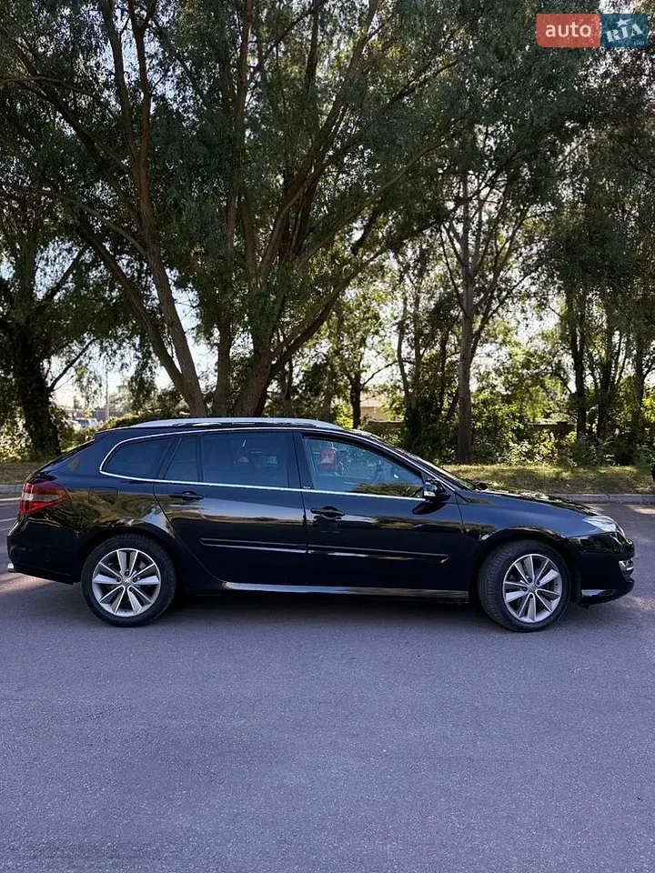 Renault Laguna 2014 photo 5
