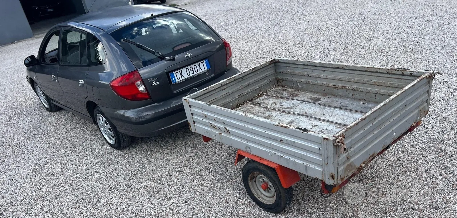 Kia Rio 2004 photo 2