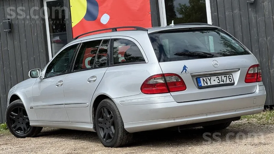 Mercedes-Benz E220 2009 photo 3