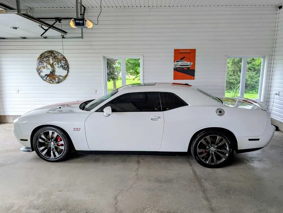 Dodge Challenger 2013 photo 2