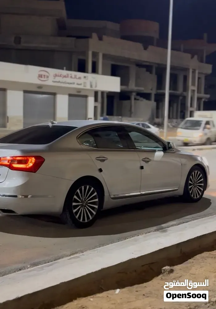 Kia Cadenza 2011 photo 2