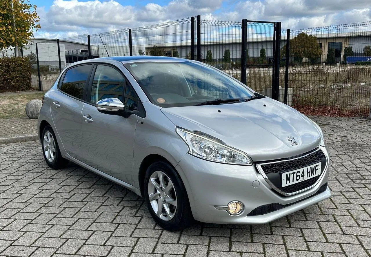 Peugeot 208