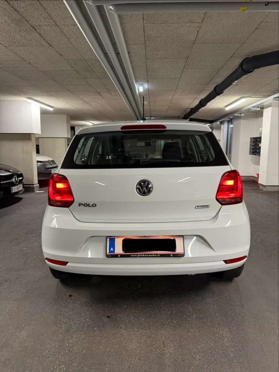 Volkswagen Polo 2016 photo 2