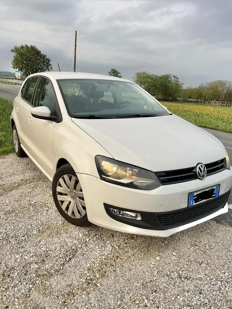 Volkswagen Polo 2014 photo 2