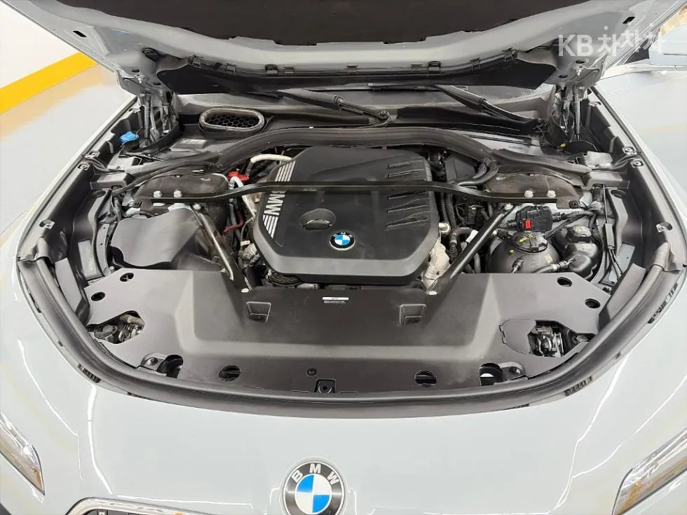 BMW 7 Series 2023 photo 5