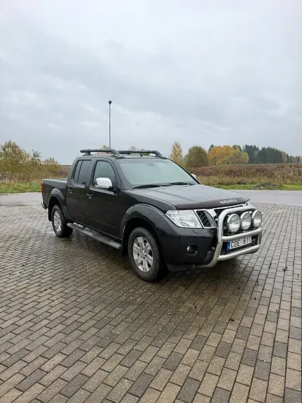 Nissan Navara 2011 photo 3