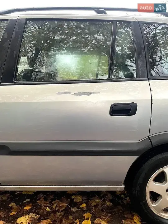 Opel Zafira 2000 photo 5