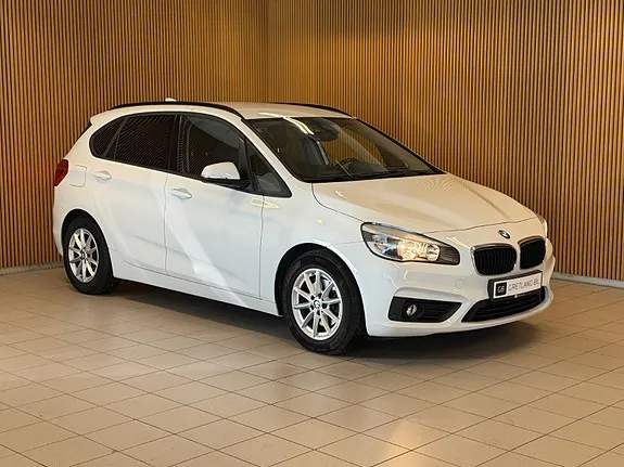 BMW 218D 2015 photo 2